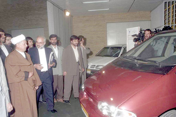 رديابيِ آسيب&zwnj;هاي اجتماعيِ جامعه ايراني در گفتمان فرهنگيِ دولت سازندگی/ &laquo;آسیبهای اجتماعی&raquo;؛ محصول چرخیدن چرخهای توسعه