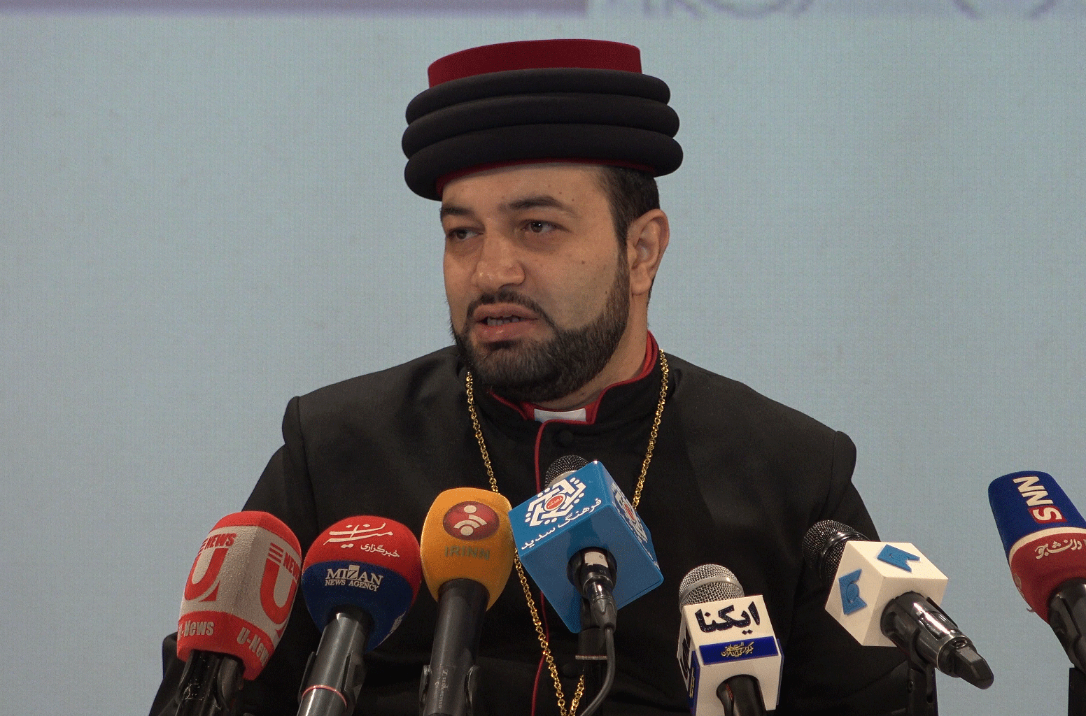 نواب: گفتگوی ادیان و مطالعات ادیانی بزرگترین دستاوردهای انقلاب اسلامی / اسقف اعظم داویدیان: ارامنه ایران وفادار به منافع ملی کشور و نظام جمهوری اسلامی هستند نواب: گفتگوی ادیان و مطالعات ادیانی بزرگترین دستاوردهای انقلاب اسلامی / اسقف اعظم داویدیان: ارامنه ایران وفادار به منافع ملی کشور و نظام جمهوری اسلامی هستند