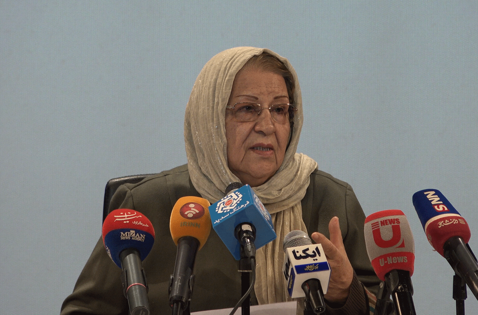 حجت الاسلام نواب: گفتگوی ادیان و مطالعات ادیانی بزرگترین دستاوردهای انقلاب اسلامی / اسقف اعظم داویدیان: ارامنه ایران وفادار به منافع ملی کشور و نظام جمهوری اسلامی هستند /اسقف اعظم بنیامین:پس از انقلاب اسلامی آشوریان دین دارتر شدند/سامه یح: اعطای حقوق شهروندی به کلیمیان توسط امامین انقلاب/خداداد کوچکی: پیروان تمام ادیان در 8 سال جنگ تحمیلی برای دفاع از ایران جنگیدند حجت الاسلام نواب: گفتگوی ادیان و مطالعات ادیانی بزرگترین دستاوردهای انقلاب اسلامی / اسقف اعظم داویدیان: ارامنه ایران وفادار به منافع ملی کشور و نظام جمهوری اسلامی هستند /اسقف اعظم بنیامین:پس از انقلاب اسلامی آشوریان دین دارتر شدند/سامه یح: اعطای حقوق شهروندی به کلیمیان توسط امامین انقلاب/خداداد کوچکی: پیروان تمام ادیان در 8 سال جنگ تحمیلی برای دفاع از ایران جنگیدند