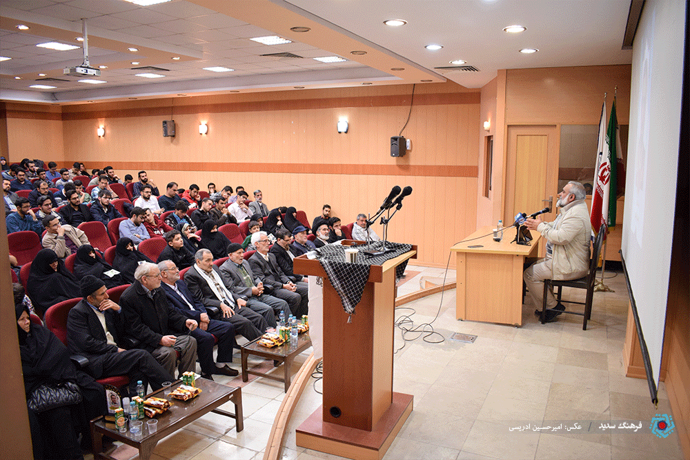 سردار نقدی: بیانیه گام دوم رهبر معظم انقلاب را با کوه الماس عوض نمی کنم سردار نقدی: بیانیه گام دوم رهبر معظم انقلاب را با کوه الماس عوض نمی کنم