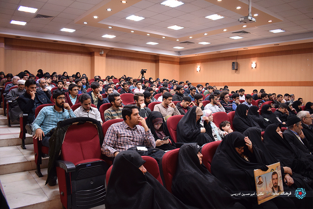 سردار نقدی: بیانیه گام دوم رهبر معظم انقلاب را با «کوه الماس» عوض نمیکنم سردار نقدی: بیانیه گام دوم رهبر معظم انقلاب را با «کوه الماس» عوض نمیکنم