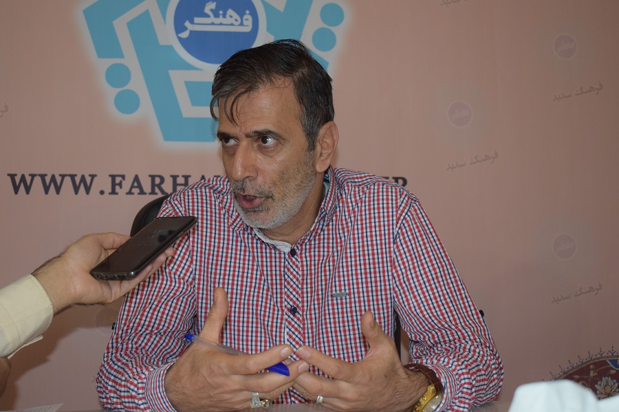 زارعی: تئاتر مساجد یکی از عوامل مهم مردمی شدن تئاتر و تربیت مخاطب است/قادری: پس از انقلاب، دستورالعمل تئاتر به دست هنرمندان نوشته شد/ جولایی: برگزاری هنرهای آیینی مذهبی در دوران پهلوی با محدودیت همراه بود/ بروجردی:در دروان پهلوی زنان فعال در حوزه تئاتر از امنیت برخوردار نبودند/ وفاداری: بعد از انقلاب تئاتر کودک دارای هویت شد/ رادمنش: تئاتر اعتراضی خیابانی با آزادی پس از انقلاب رشد پیدا کرد/ سلیمانی: هنر پس از انقلاب در سبد خانوادهها نشست/ نصیربیگی:هنرهای رادیکالی قبل از انقلاب وارد ایران شد زارعی: تئاتر مساجد یکی از عوامل مهم مردمی شدن تئاتر و تربیت مخاطب است/قادری: پس از انقلاب، دستورالعمل تئاتر به دست هنرمندان نوشته شد/ جولایی: برگزاری هنرهای آیینی مذهبی در دوران پهلوی با محدودیت همراه بود/ بروجردی:در دروان پهلوی زنان فعال در حوزه تئاتر از امنیت برخوردار نبودند/ وفاداری: بعد از انقلاب تئاتر کودک دارای هویت شد/ رادمنش: تئاتر اعتراضی خیابانی با آزادی پس از انقلاب رشد پیدا کرد/ سلیمانی: هنر پس از انقلاب در سبد خانوادهها نشست/ نصیربیگی:هنرهای رادیکالی قبل از انقلاب وارد ایران شد