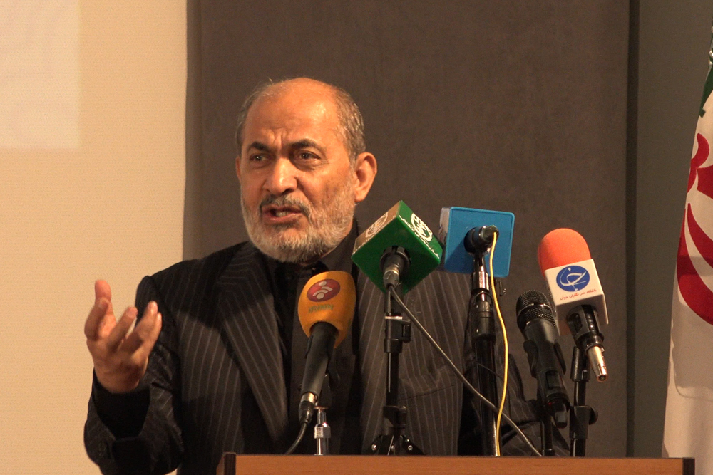 رحیمصفوی: ارتش پهلوی، حافظ امنیت آمریکا و اسرائیل و ایران یک ایالت آمریکا بود/ سیاری: پیکان، اولین ناوشکن موشک انداز ایران به فرمان رهبر انقلاب و در سال ۸۲ ساخته شد/ فرحی: ایران از کاربر صفر در دروه پهلوی به تولیدکننده صنایع نظامی تبدیل شد/ فدوی: ایران امروز جزو قدرتهای نظامی جهان است/ رفیقدوست: موشک تاو ایرانی، 5 نسل از تاو آمریکایی جلوتر است/ فضلی: امامین انقلاب به مقاومت هویت دادند رحیمصفوی: ارتش پهلوی، حافظ امنیت آمریکا و اسرائیل و ایران یک ایالت آمریکا بود/ سیاری: پیکان، اولین ناوشکن موشک انداز ایران به فرمان رهبر انقلاب و در سال ۸۲ ساخته شد/ فرحی: ایران از کاربر صفر در دروه پهلوی به تولیدکننده صنایع نظامی تبدیل شد/ فدوی: ایران امروز جزو قدرتهای نظامی جهان است/ رفیقدوست: موشک تاو ایرانی، 5 نسل از تاو آمریکایی جلوتر است/ فضلی: امامین انقلاب به مقاومت هویت دادند