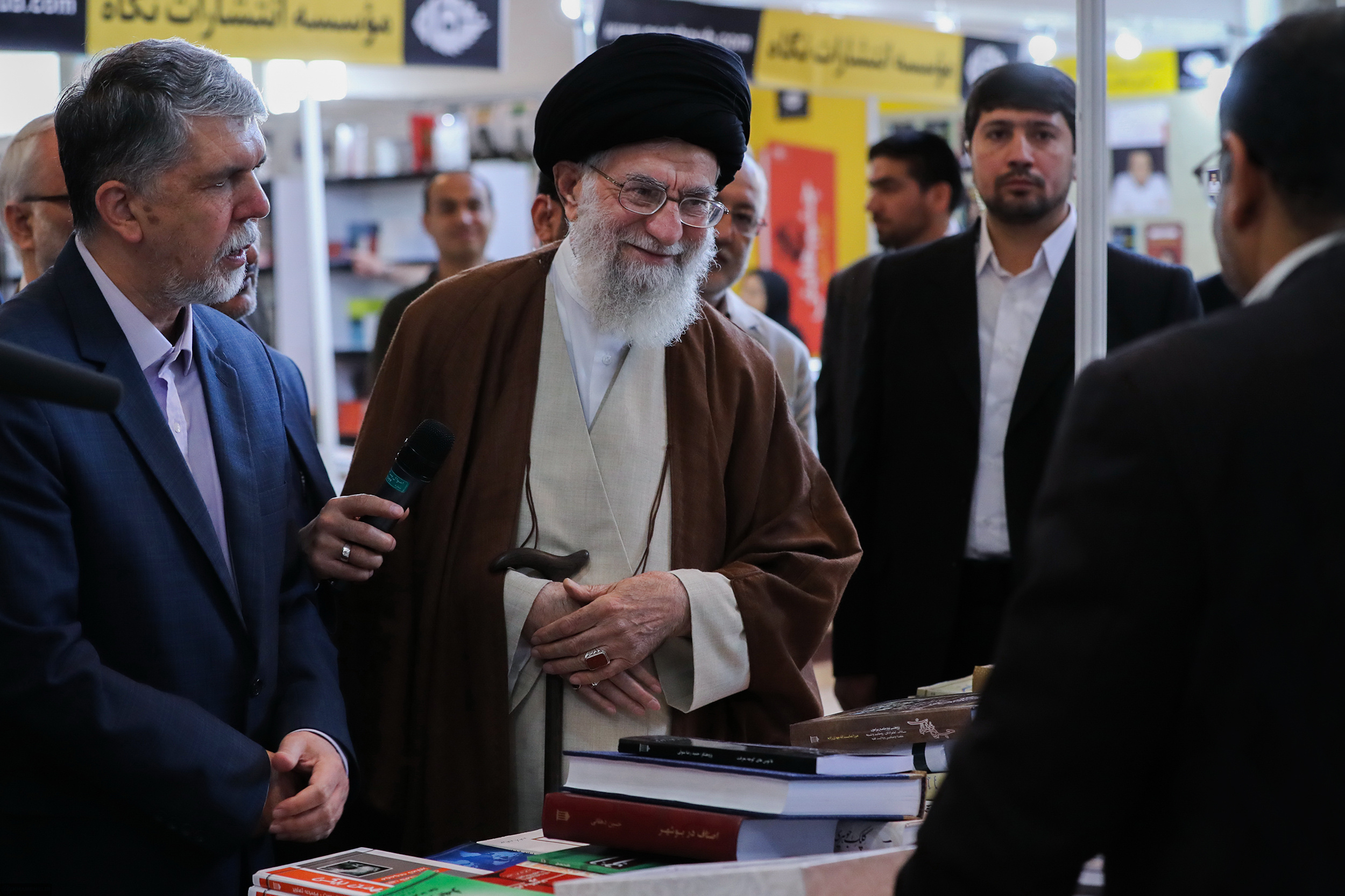 گزارشی از سی&zwnj;ویکمیـن نمایشــگاه بیـن&zwnj;المـللی کتاب تهران