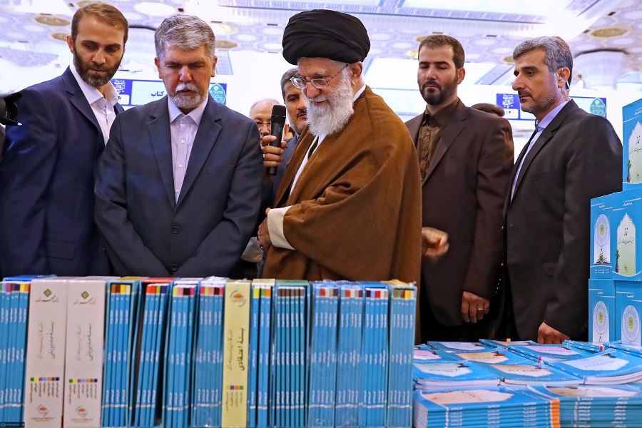 گزارشی از سی&zwnj;ویکمیـن نمایشــگاه بیـن&zwnj;المـللی کتاب تهران