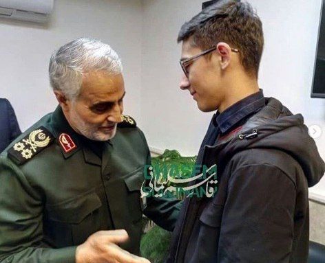 آینده این کشور همان طور که آقا فرمودند به مراتب درخشان تر از امروز است/ رازهای قهرمان شطرنج ایران در دیدار با رهبر انقلاب