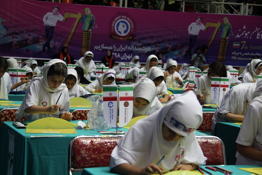 هفتمین جشنواره ملی کودکان هوشمند برگزار شد/ پنج نخبه ایرانی با شعار &laquo;هوشمندانه ایران را می&zwnj;سازیم&raquo; راهی مسابقات بین&zwnj;المللی چرتکه