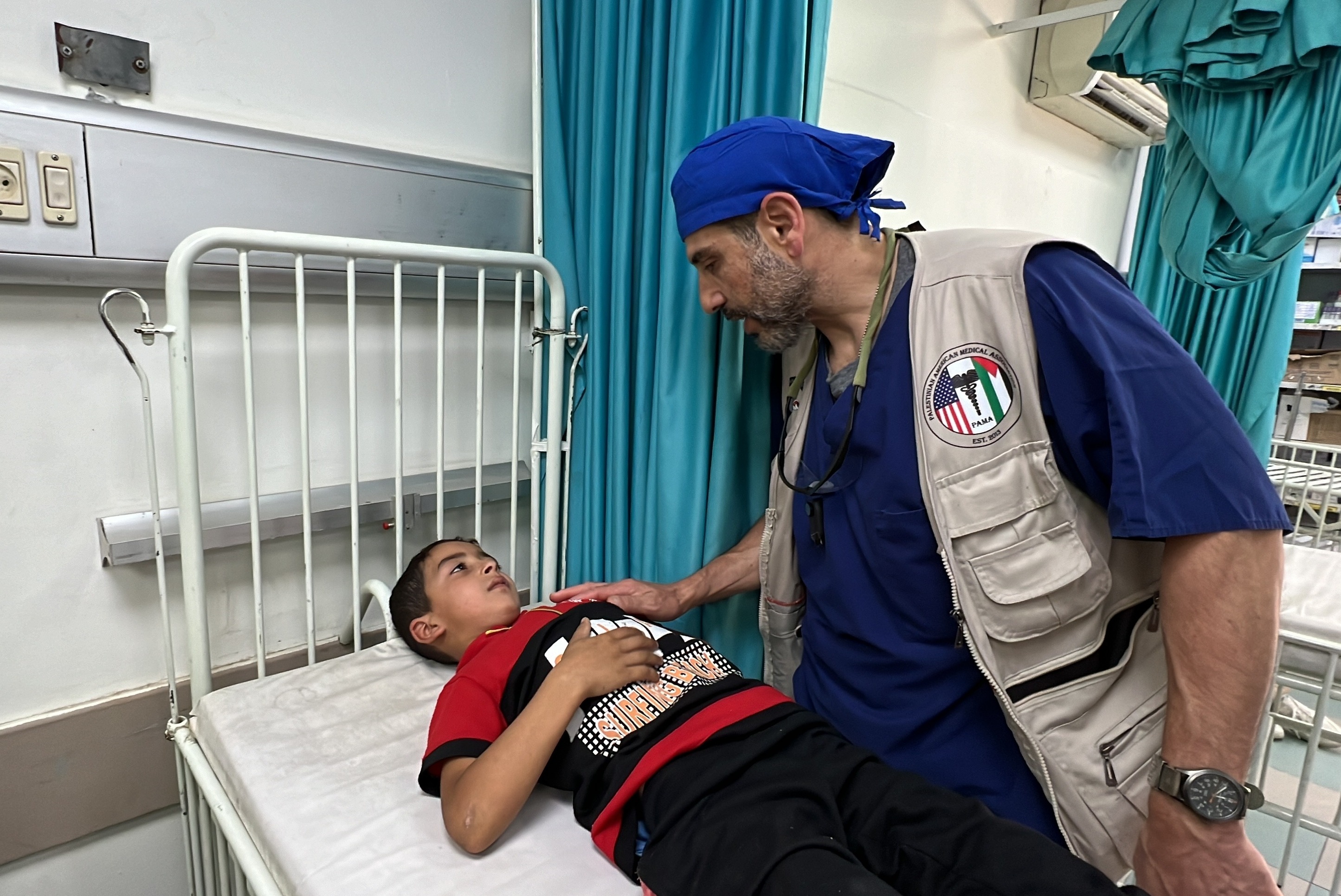 زندگی روی آوار هم جاری‌ست