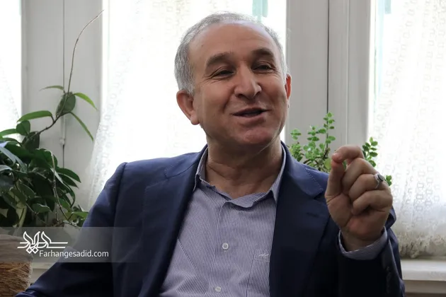 گزارش تصویری| گفت‌و‌گو با اردشیر گراوند با موضوع «بررسی الگوهای بازتولید حاشیه‌نشینی»