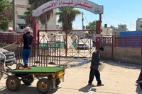 امدادگر کوچک در مقابل دولت&zwnj;های بزرگ