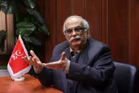 تاریخ&zwnj;نگاری ماهواره&zwnj;ای بی&zwnj;سواد، دروغ&zwnj;پرداز و تجزیه&zwnj;طلب است