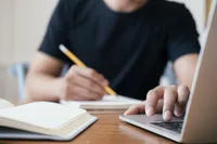 نقاط ضعف و مثبت آموزش مجازی مدارس از نگاه مخاطبان