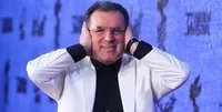 فضای آزادانه برای خبرنگاران فراهم کنیم