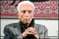ادبیات را عامل پیوند جوامع بشری می&zwnj;دانست