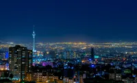 جهانی گرد آمده در یک مکان کوچک