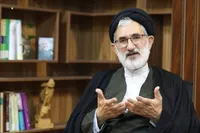امام خمینی با نگاه جدیدتری غرب را به چالش کشیده است