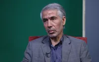 شعر فارسی شاخک&zwnj;های تیزی دارد