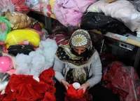 یک دستِ زنان سرپرست خانوار صدا ندارد