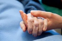 فراموش&zwnj;شان نکن، چه باشند یا رفته نباشند