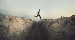 شادی یعنی میل و ارادۀ دست‌وپنجه نرم کردن با هیجانات دشوار