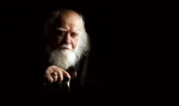 از تقدیم شعر به سیدحسن نصرالله تا ارسال نامه به فیدل کاسترو
