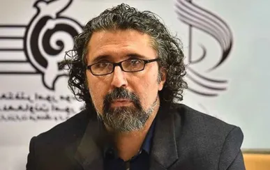 موسیقی علمی صرفاً یک پرستیژ و ژست غربی است