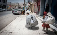 دورافتاده از دنیای کودکی