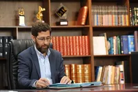 مبنای آوینی در هنر چه بود؟