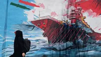 کشتن با هزاران زخم خنجر