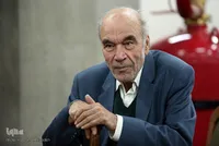 گویی به خرد و تفکر پشت کرده&zwnj;ایم