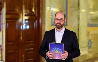 یکی از ابعاد زندگی فردی انسان مسلمان، اجتماع است