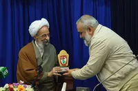 نقدی: اعتراضات فرانسه، تعطیلی دولت آمریکا و وزارت تنهایی انگلیس واقعیت&zwnj;های لیبرالیسم است/ مصباح یزدی: تفاوت انقلاب اسلامی با دیگر انقلاب&zwnj;ها در اسلامی بودن آن است