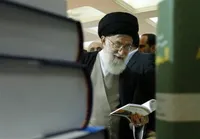 گشتی در کتابخانه رهبر انقلاب