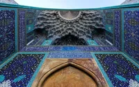 واقع&zwnj;گریزی رنگ در نگارگری اسلامی