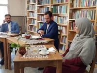 نباید مقوله کتاب را با نگاه سیاسی همراه کنیم
