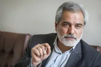 انگاره&zwnj;شناسی&zwnj;هایی در باب حاشیه و متن سقوط پهلوی دوم