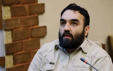 روایت «پیشرفت و پسرفت» در مقابل ژانر «فلاکت» قرار دارد