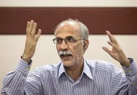 &laquo;چتربازی در امواج&raquo; را در نمایشگاه کتاب رونمایی می&zwnj;کنم/ برخی ناشران طمع&lrm;کار شده&zwnj;اند؛ زبان گلایه نداریم