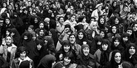 امام خمینی: شما زنان رهبرنهضت ما هستید